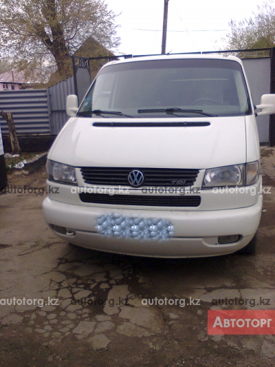 Автомобиль Volkswagen Caravelle 1997 года за 15800 $ в Алмате