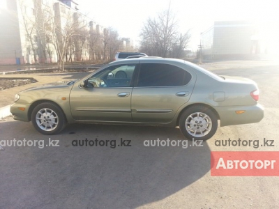 Автомобиль Nissan Maxima 2002 года за 10500 $ в Семипалатинске